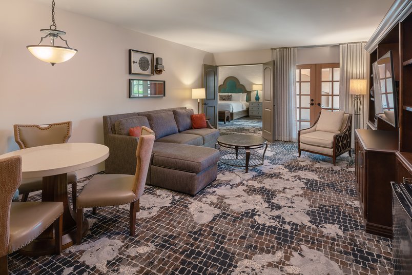 /media_files/images/Camelback-Corner-Suite-Living.2e16d0ba.fill-804x536-c100.jpg