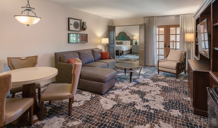 /media_files/images/Camelback-Corner-Suite-Living.2e16d0ba.fill-850x500-c100.jpg