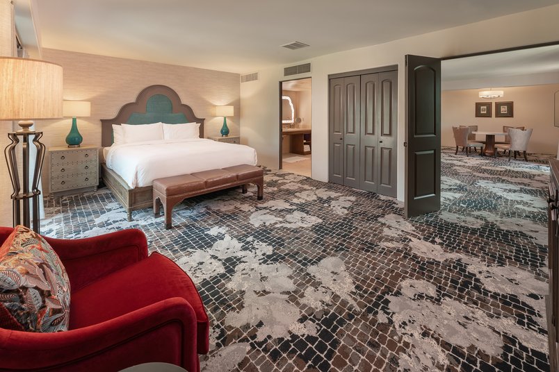 /media_files/images/Junior-Suite-ADA-Bedroom.2e16d0ba.fill-804x536-c100.jpg